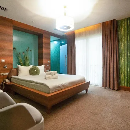 Golden Pars (adults Only) Otel 3*