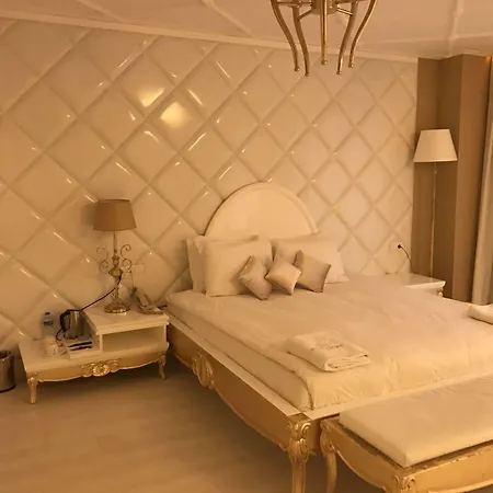 Hotel Golden Pars 3*